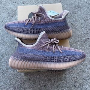 Yeezy Boost 350 V2 ‘Fade’ Sz. 9 men’s New in box